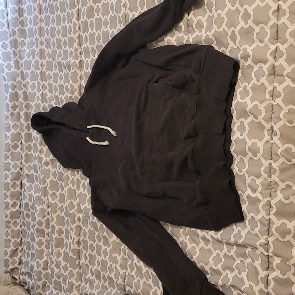 sweat shirt